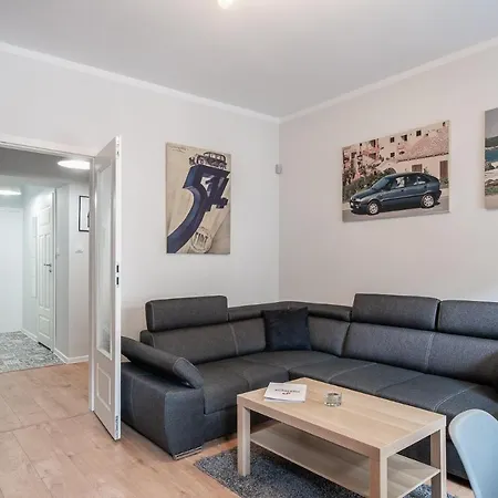 Apartment Rentplanet - Odrzanska *